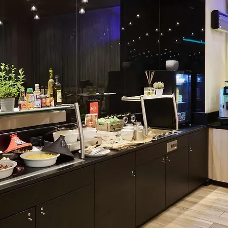 Park By Radisson Liege Airport 4* Grace-Hollogne