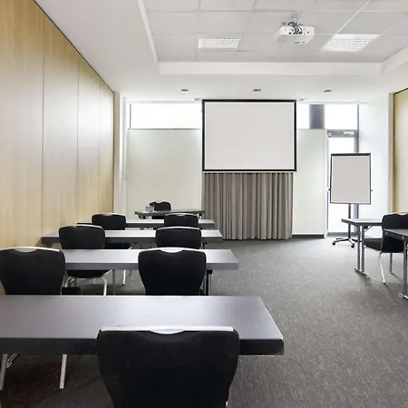 Park By Radisson Liege Airport 4*