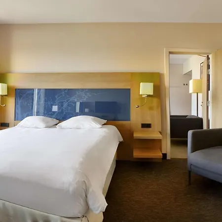 Hotel Park By Radisson Liege Airport 4*