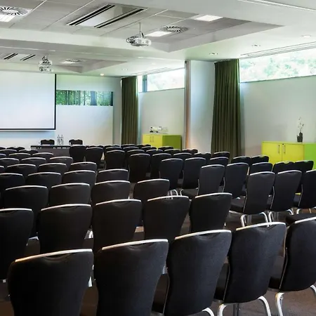 Park By Radisson Liege Airport 4* Grace-Hollogne
