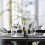 Park By Radisson Liege Airport Hotel