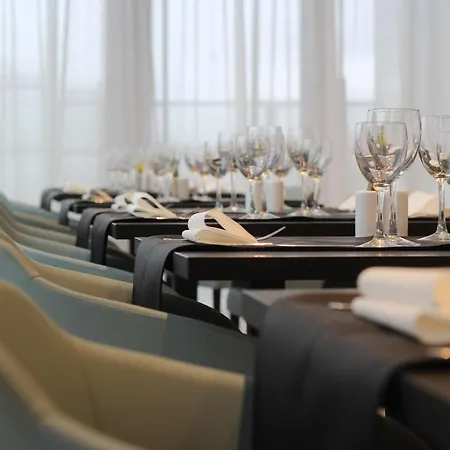 Park By Radisson Liege Airport 4*