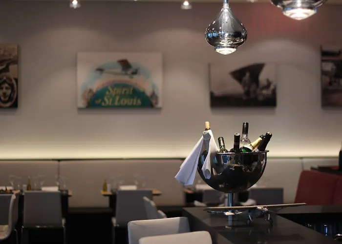 Park By Radisson Liege Airport Hotel 4*