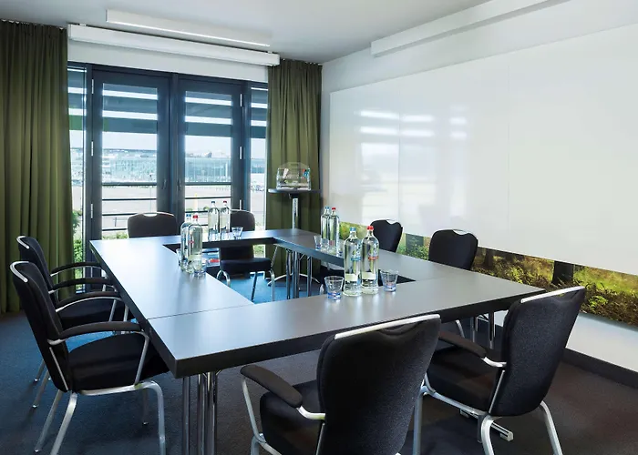 Park By Radisson Liege Airport Hotel 4*